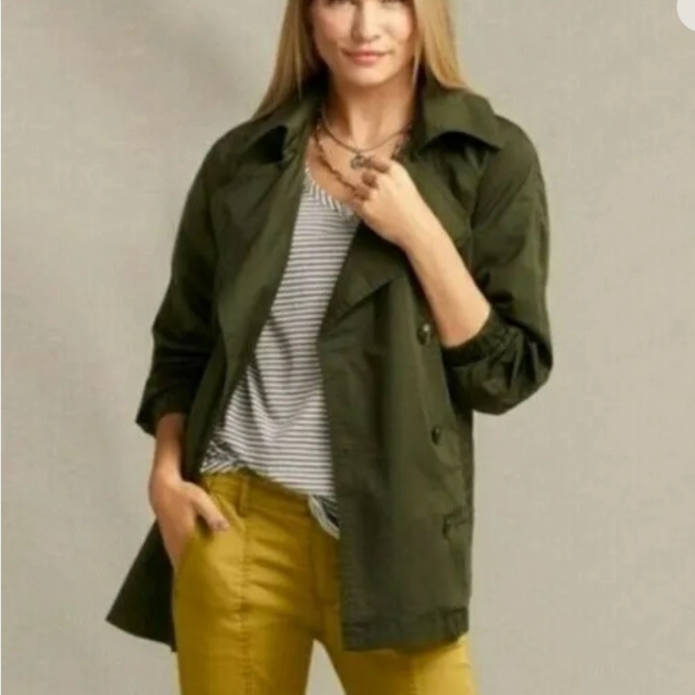Cabi expedition safari trench coat size Medium
